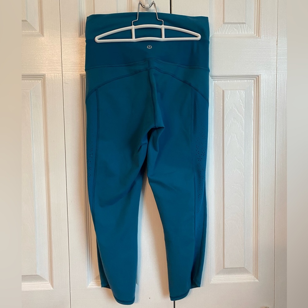 Lululemon women’s teal blue workout leggings size 6